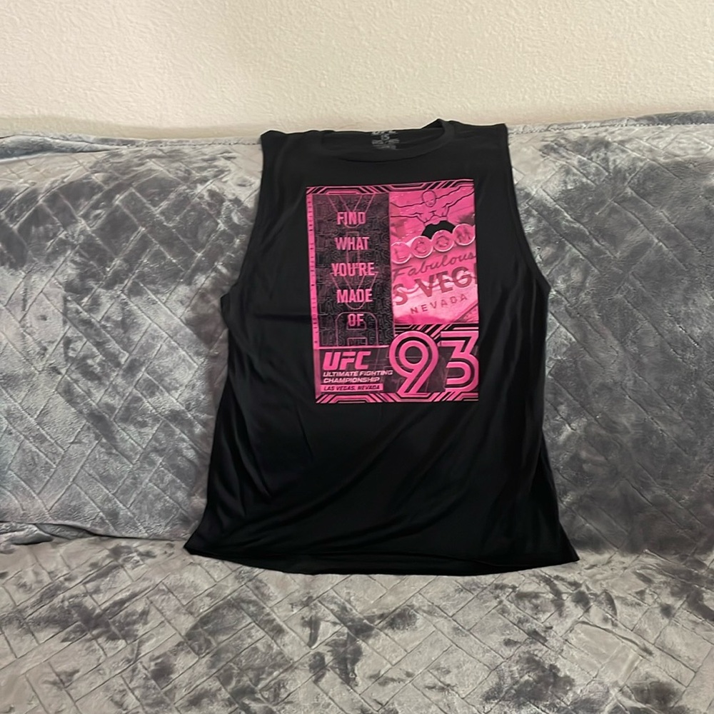 UFC size small women’s top black